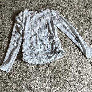 white,long sleeve, detailed shirt